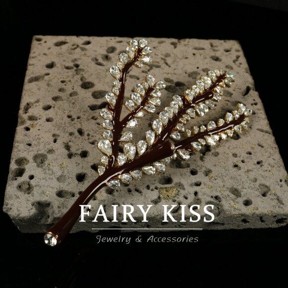 Luxury Gold Tone Rhinestone Branch Pin - Picture 5 of 9